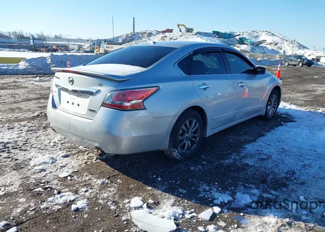 2015 Nissan Altima 2.5 S из США, поврежденный, VIN 1N4AL3AP6FC572731